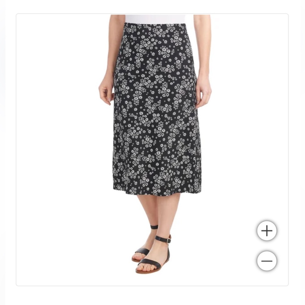 Hilary Radley Ladies' high waisted Pull On Skirt